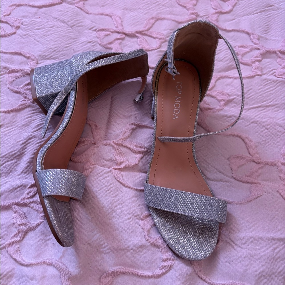 TOP Moda Glittering Silver Block Heels